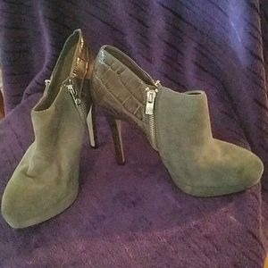 Size 9.5 Michael Kors grey suede shoes